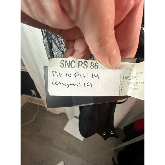 Danielle Bernstein Lace Bodysuit, 00, Black NWT - Picture 8 of 8